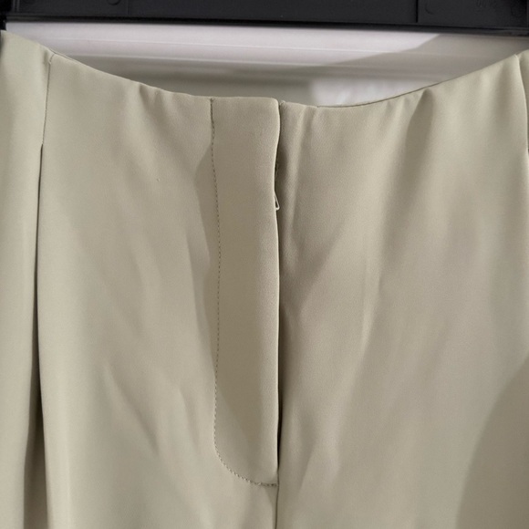 Kookai Maria Mid-Rise Pleated Pants | NWT | Size 0 & 2 | Pale Sage Green - Picture 7 of 11